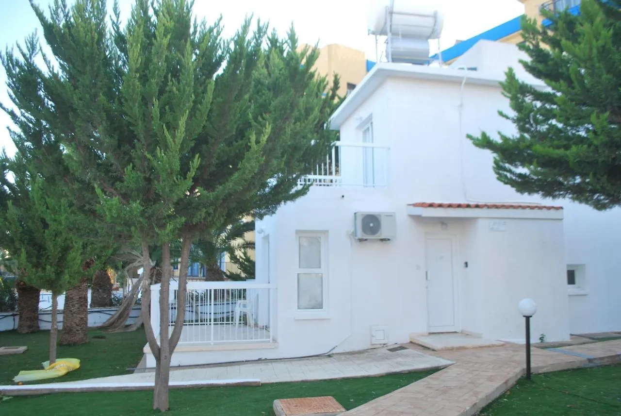 Flisvos Beach Apartments Protaras