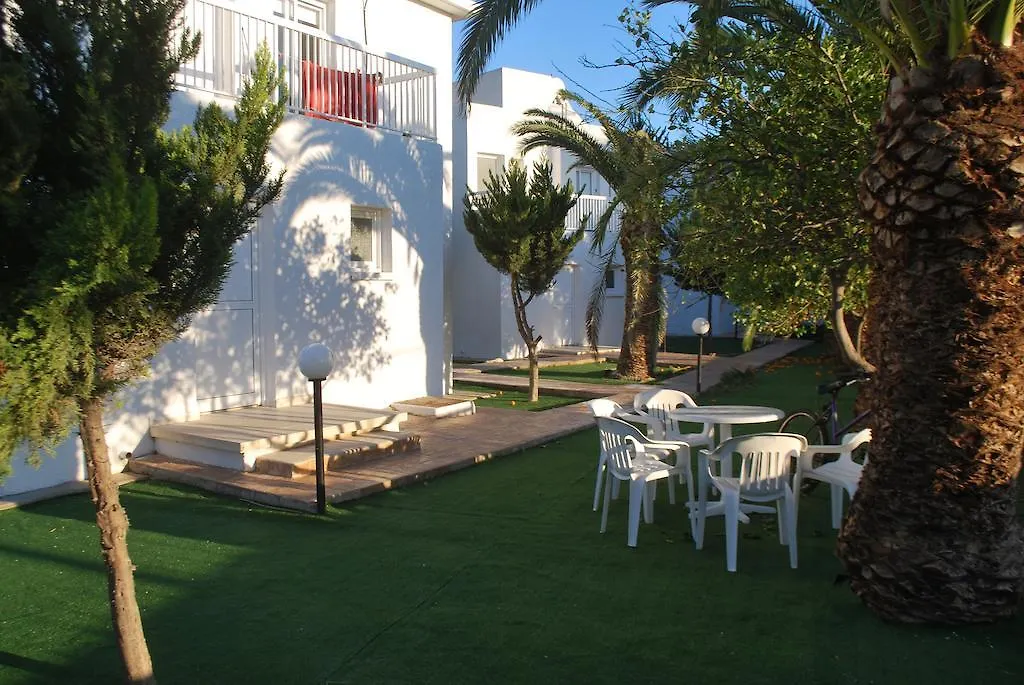 Flisvos Beach Apartments Protaras Chipre
