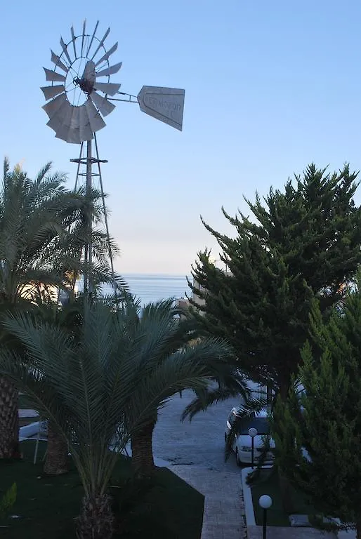 Flisvos Beach Apartments Protaras