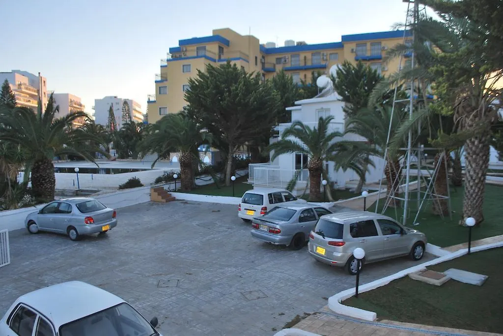 Flisvos Beach Apartments Protaras 0*,  Chipre
