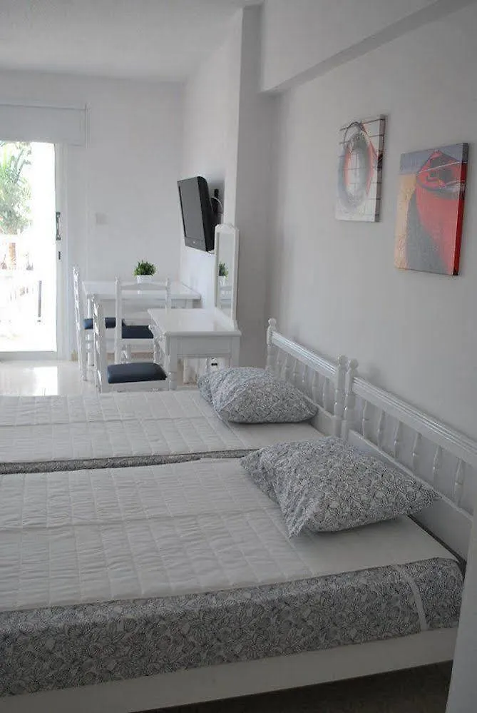 Flisvos Beach Apartments Protaras