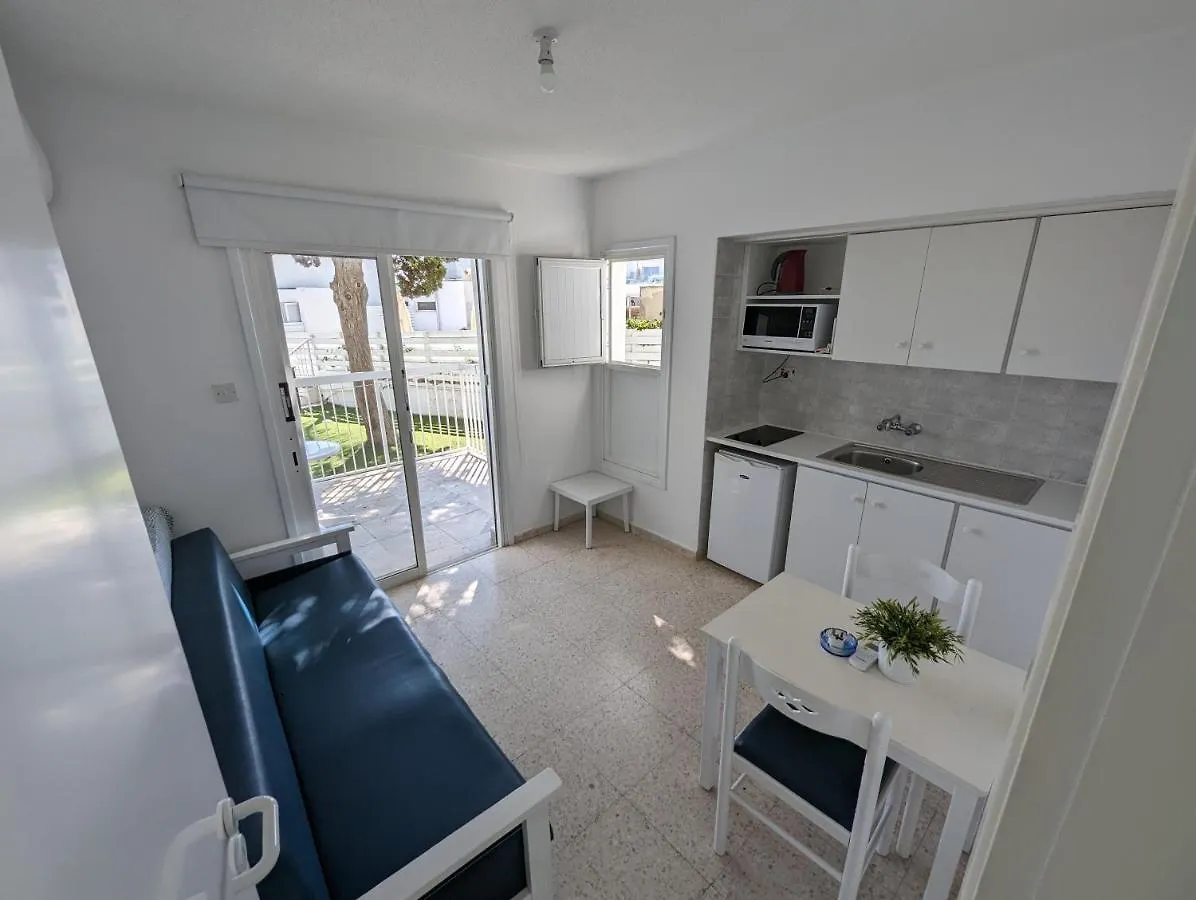 Flisvos Beach Apartments Protaras