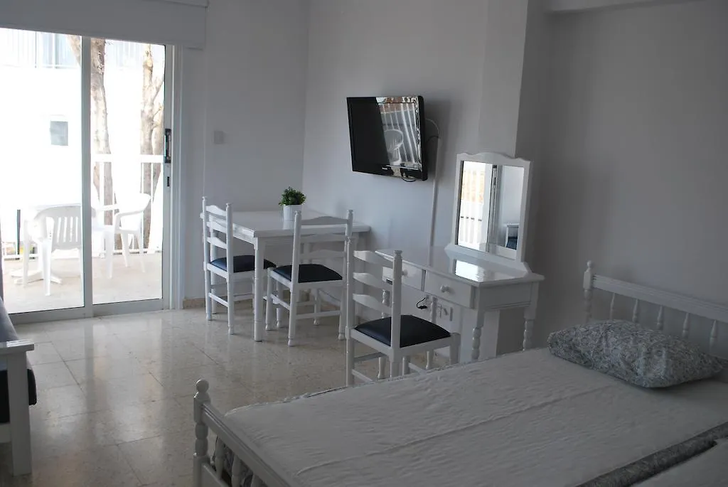Flisvos Beach Apartments Protaras 0*,