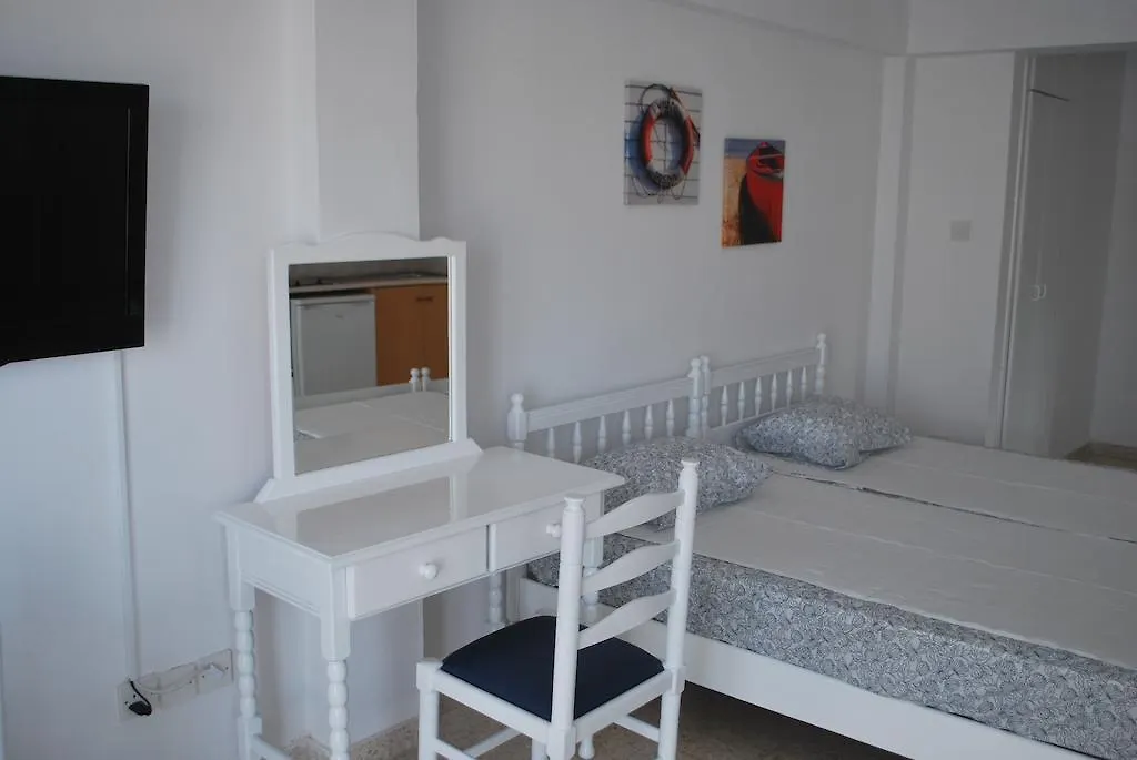 Flisvos Beach Apartments Protaras