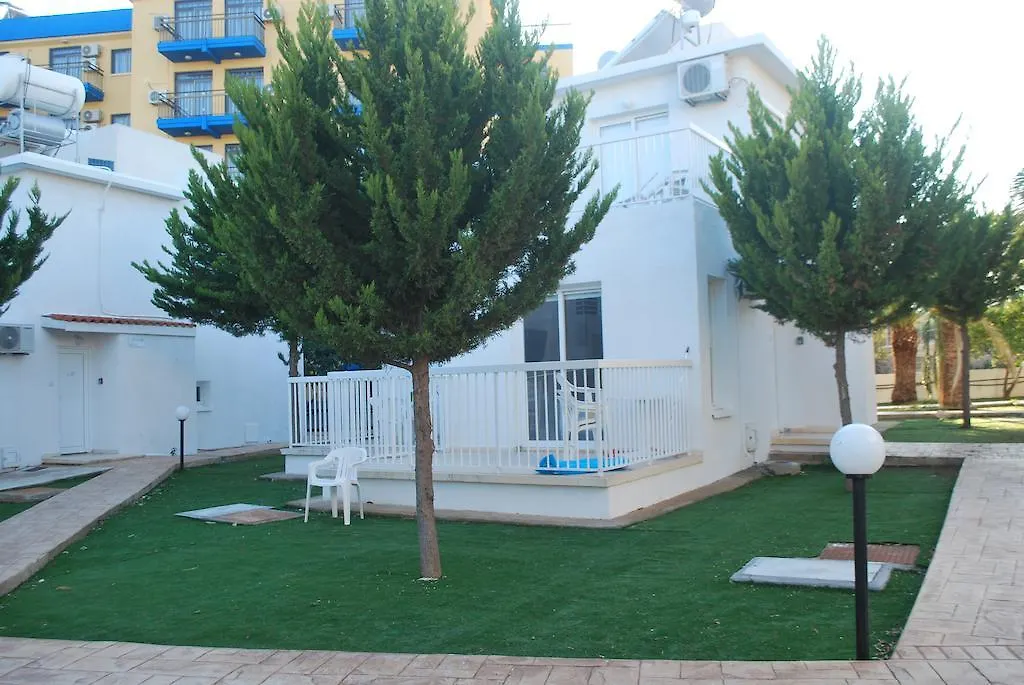 Flisvos Beach Apartments Protaras